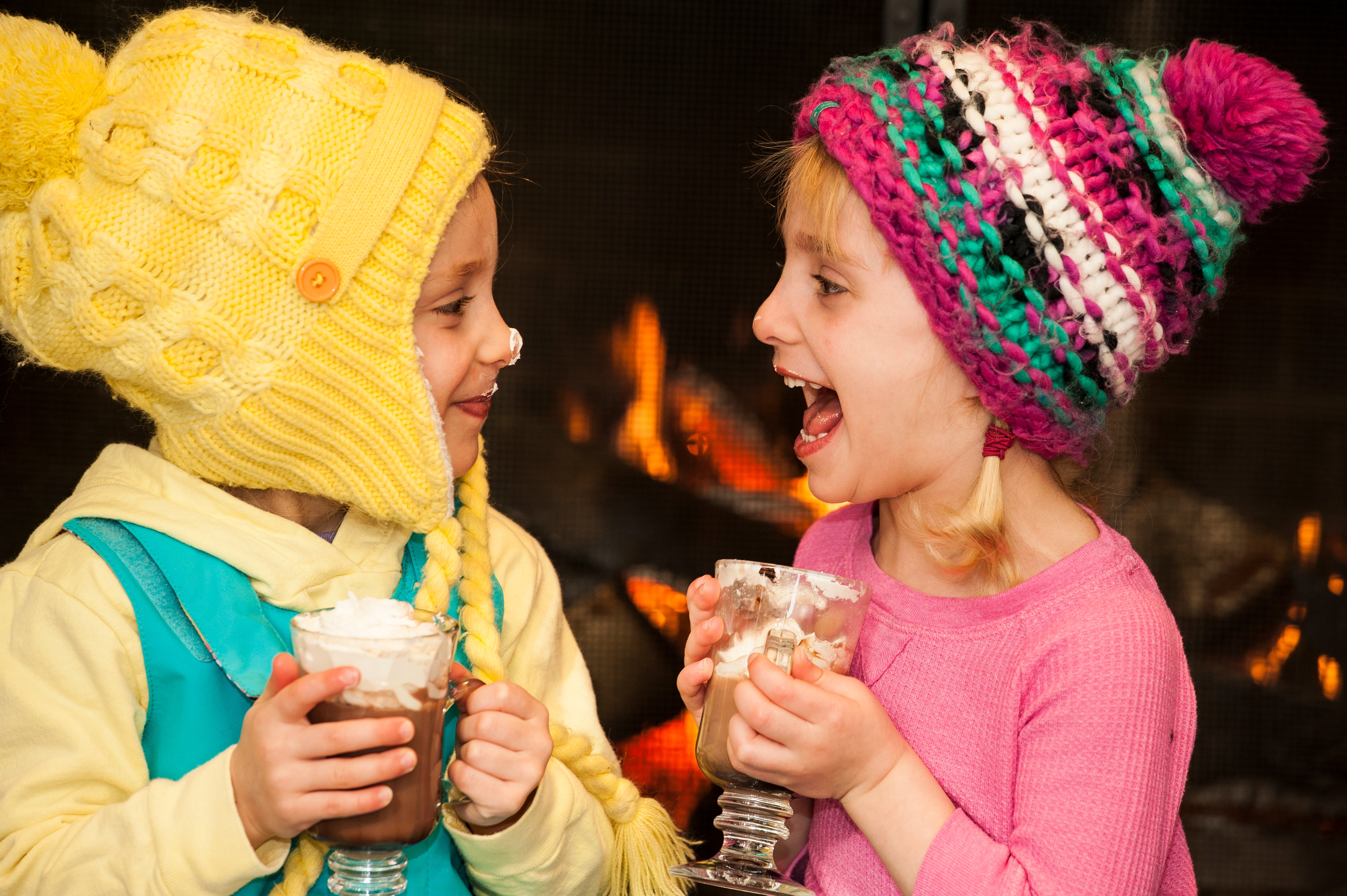 Sommet Saint Sauveur Cafe Bar Enfant Feu