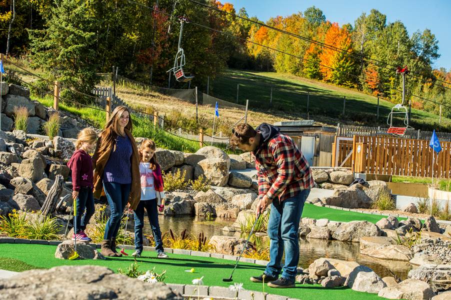 The Minigolf is at your disposal to have fun on the mountainside.
