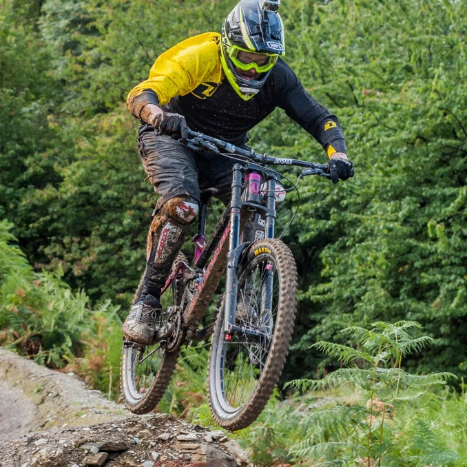 Sommet Saint Sauveur Parc Velo Automne Adulte
