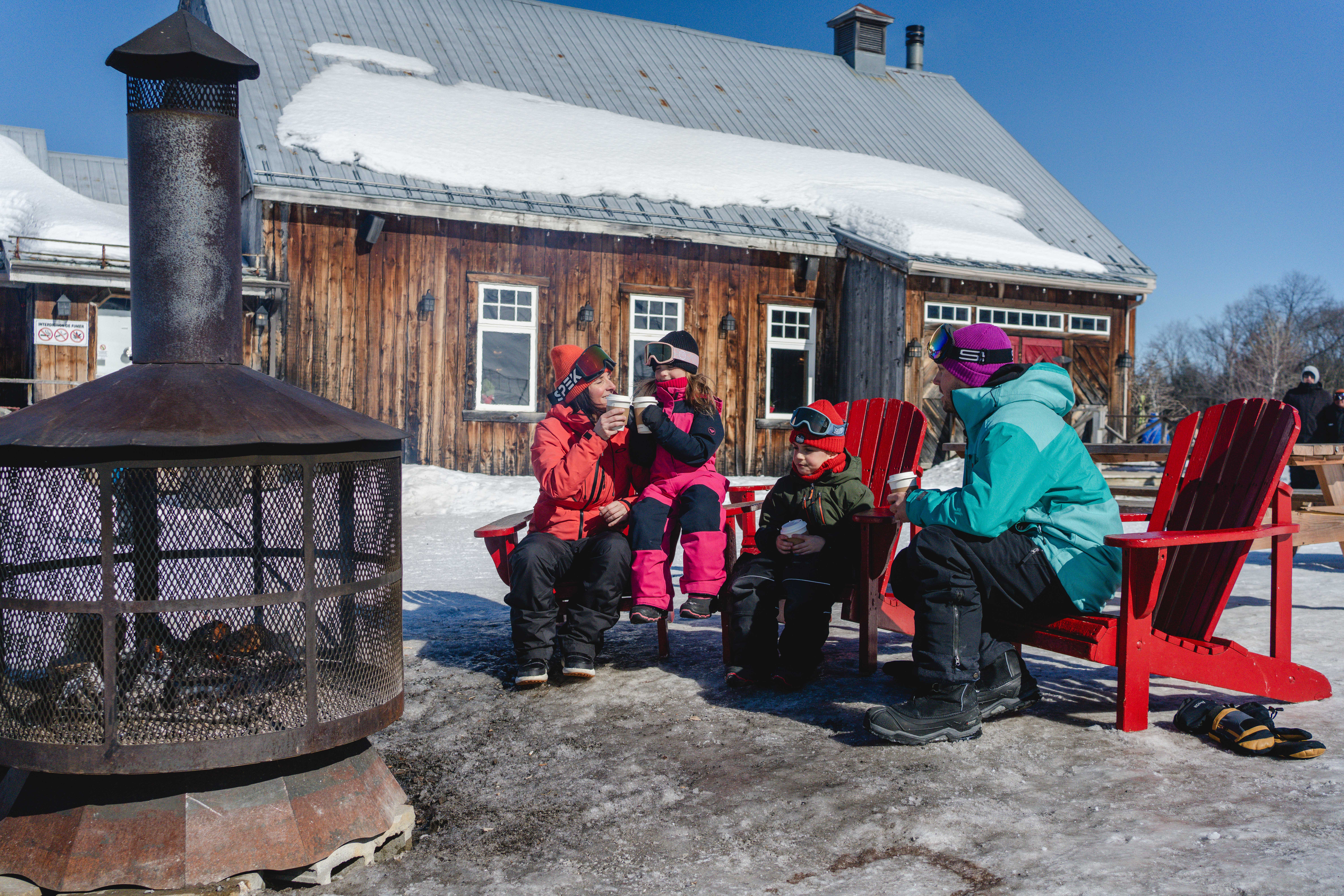 Glissades Sur Tube Versant Avila Famille Enfant Chocolat Chaud Feu Hiver