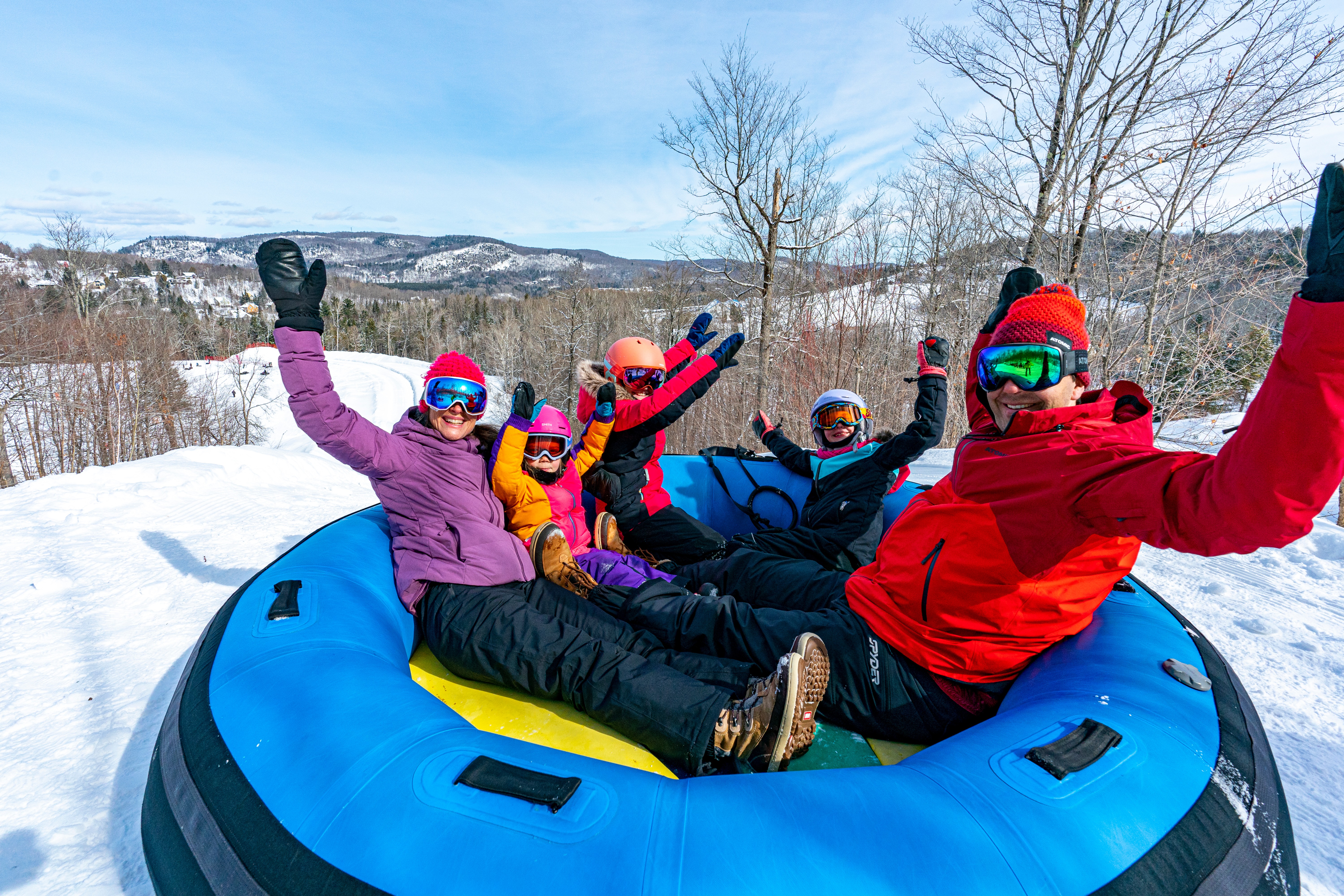 Sommet Saint Sauveur Versant Avila Hiver Glissades Tubes Neige Famille Vacances