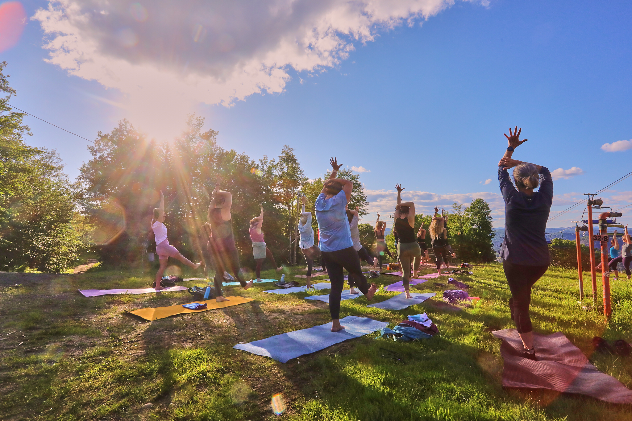 Sommet Saint Sauveur Rando Yoga Groupe Jour Adulte