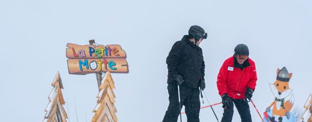 Christmas camp | Introduction | 18 years old and over | December 27 to 30, 2026 | Ski