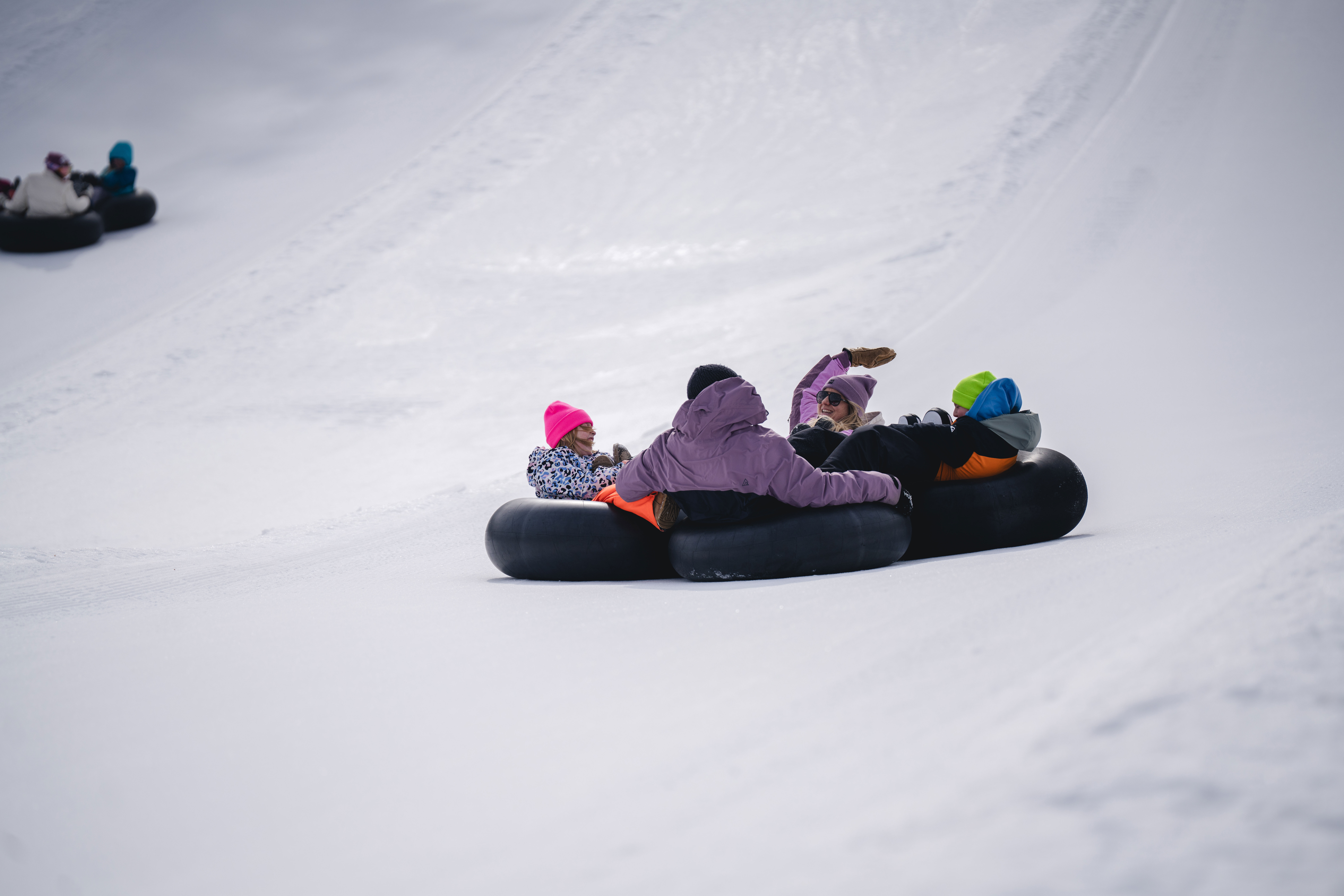 Sommet Edelweiss Famille Glissades Sur Tube Jour