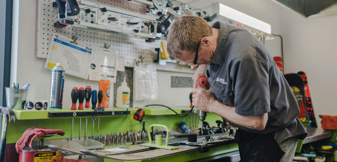 Sommets Saint Sauveur Ski Emploi Job Laurentides Technicien Reparation